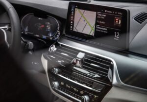 BMW 5 series sedan 7th Generation infotainment and controls