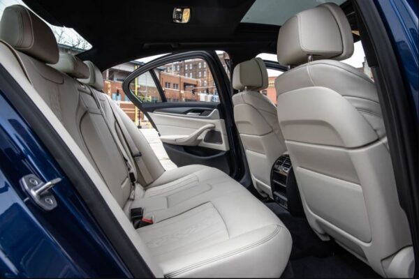 BMW 5 series sedan 7th Generation rear leg room space