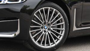 BMW 7 Series sedan 6th Generation wheel view