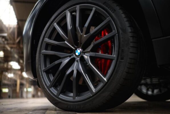 BMW X5 Luxury SUV 4th Generation black edition wheel view