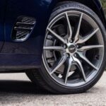 Genesis G70 Sedan 1st Generation facelift wheels view