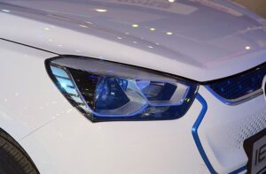 JAC IEV 6E S2 Electric Hatchback 1st generation headlamp view
