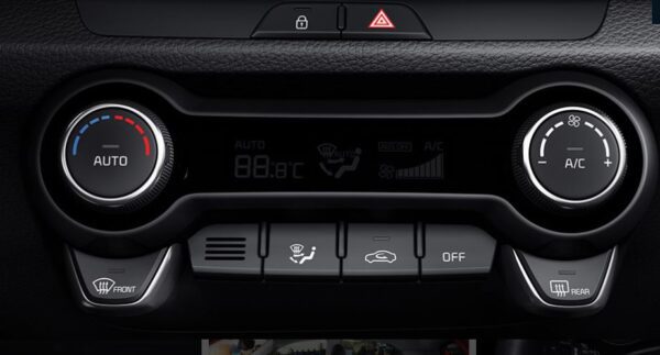 Kia Rio Hatchbck 4th generation facelifted Climate control buttons two