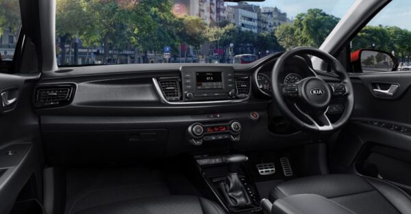 Kia Rio Hatchbck 4th generation facelifted front cabin interior view