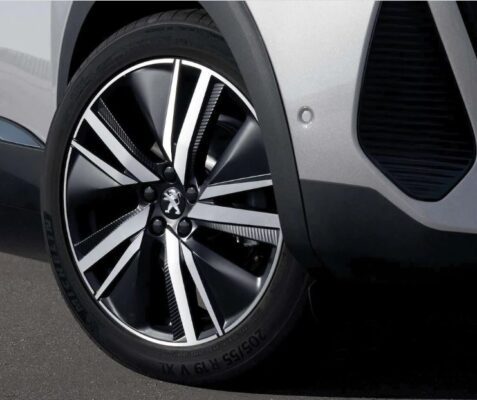 Peugeot 3008 SUV 2nd generation facelifted alloy wheel view