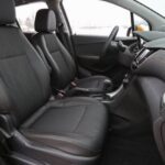 Chevrolet Trax Crossover 1st Generation facelift front seats view
