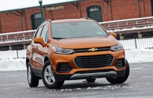 Chevrolet Trax Crossover 1st Generation facelift full front view
