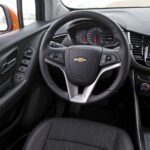 Chevrolet Trax Crossover 1st Generation facelift steering wheel view
