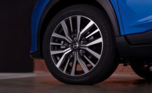 Nissan Kicks SUV 1st generation facelifted wheel view