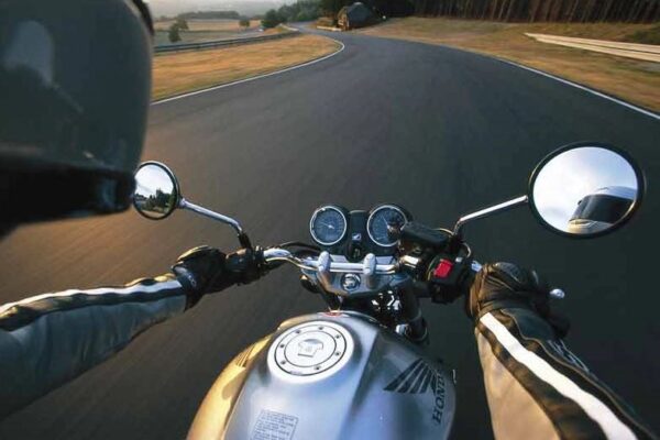 Honda CB 900F Hornet Motor Bike tank mirrors view