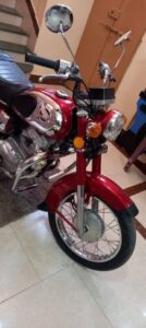 Honda CD 200 Road Master Motor Bike front wheel profile