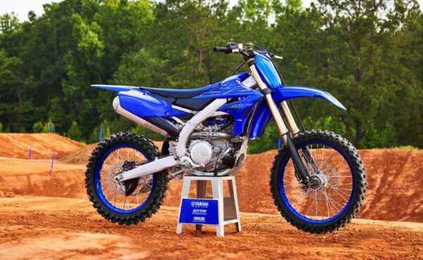 Yamaha YZ450F Motocorss Motorcycle awesome full side view