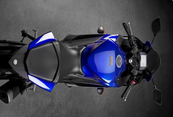 Yamaha YZF R3 Sports view from upside
