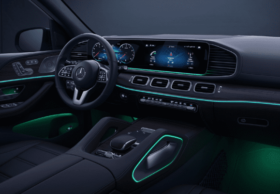 Mercedes Benz GLE Class SUV 4th Generation front cabin interior features