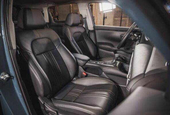 Honda HRV SUV 3rd Generation front seats view