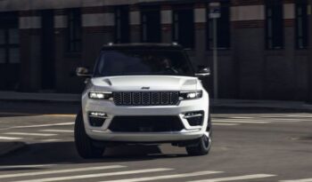 Jeep Grand Cherokee suv 5th generation feature image