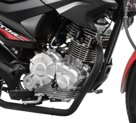 Yamaha YBR 150cc Motorcycle engine view