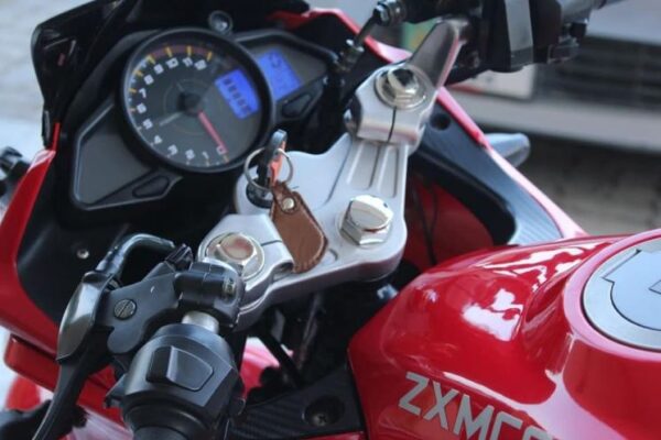 Zxmco Cruise KPR 200 Sports Bike instrument cluster view