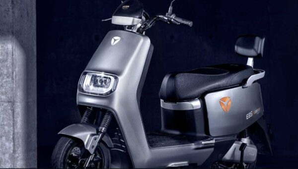 Metro E Vehicles Introduces the E8S Pro Scooter title image