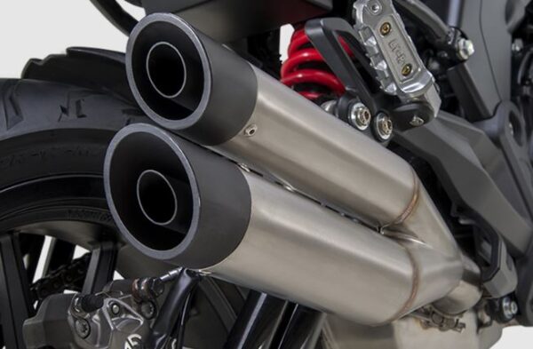 Benelli 502c Cruiser Motorcycle exhaust design view