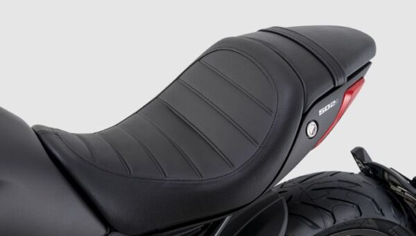 Benelli 502c Cruiser Motorcycle seat design view