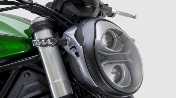 Benelli 752S Sports Motorcycle headlamp close view