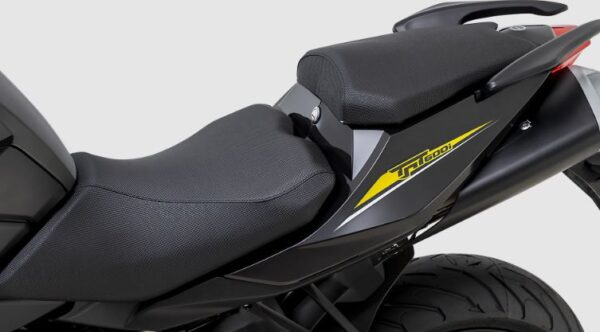 Benelli TNT 600i Sports Motorbike seat design view