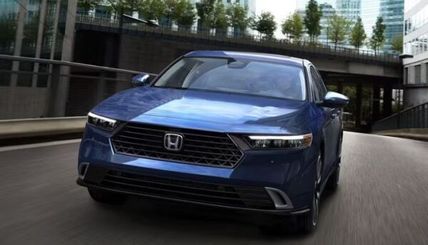 Honda Accord Hybrid sedan 11th gen front grille and headlamps design