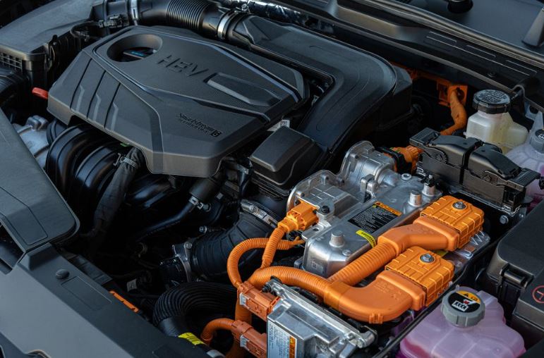 Hyundai sonata Hybrid sedan eighth generation engine view