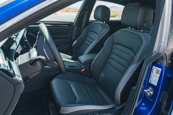 Volkswagen Arteon Hybrid Sedan 1st gen front seats view