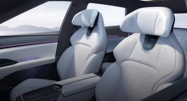 Geely's Jiyue 01 electric SUV front supportive seats
