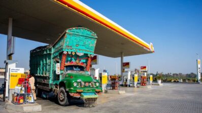 Shell's Financial Success in Pakistan Attracts Investors