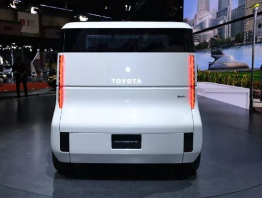Toyota's Kayoibako A Multi Purpose Van full rear view