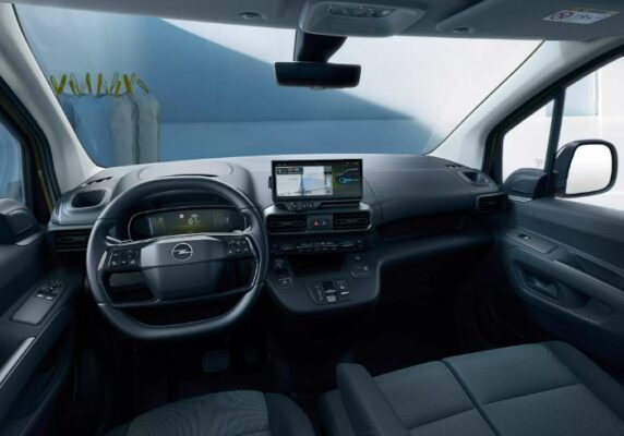 Opel Combo Electric facelifted MPV wagon front cabin interior view