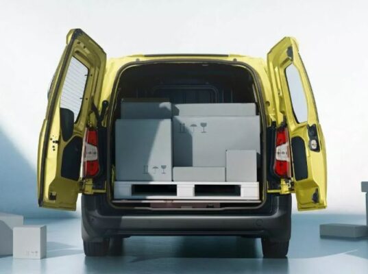 Opel Combo Electric facelifted MPV wagon full rear view
