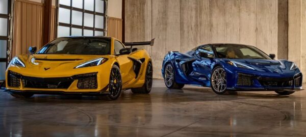 Corvette ZR1 Ultimate V8 Supercar with 1,064 HP in blue & yellow color