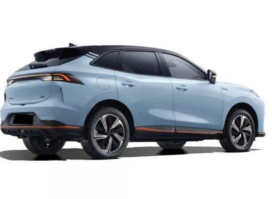 Forthing Friday Hybrid SUV side and rear view
