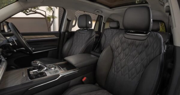GWM Tank 500 PHEV front seats interior