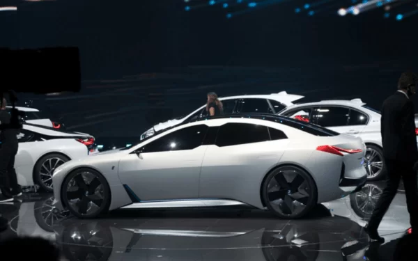 BMW-I-Vision-Dynamic-Concept-2017--LA-Auto-Show