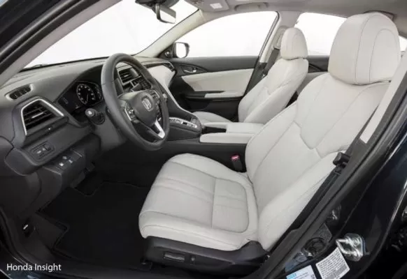 Honda-Insight-2018-front-seats