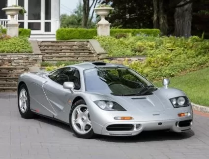World’s fastest Naturally Aspirated Sports Car Mclaren F1