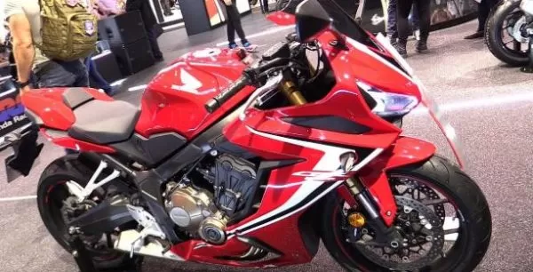 Honda starts booking for upcoming sports bike Honda CBR650R