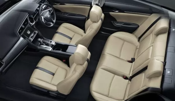 Honda Civic 2019 interior image