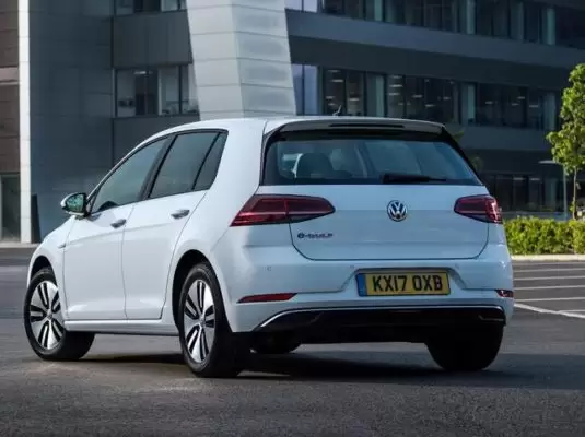 2020 Volkswagen E-Golf Rear View 2