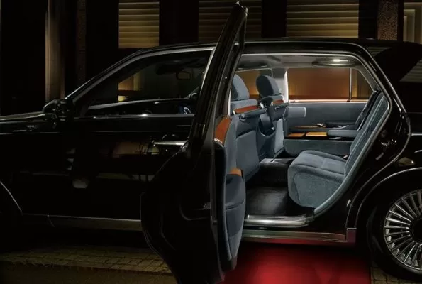 2020 Toyota Century Rear seats and entrance
