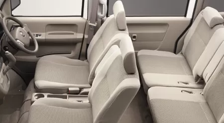 Suzuki Every Wagon full interior view