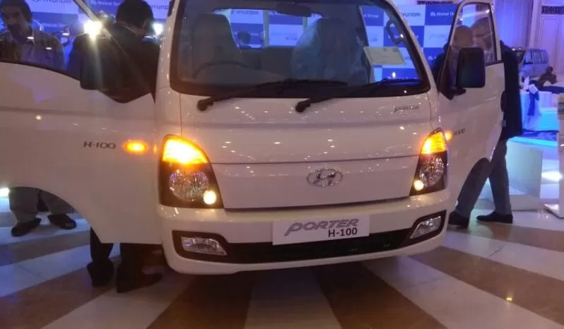 2020 Hyundai Porter H 100 front view
