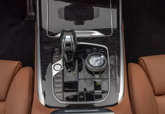 1st Generation BMW X7 SUV control panel view