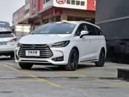 1st Generation BYD Song Max PHEV white feature image