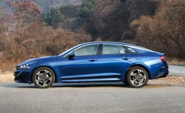 5th Generation KIA optima Sedan Blue full side view